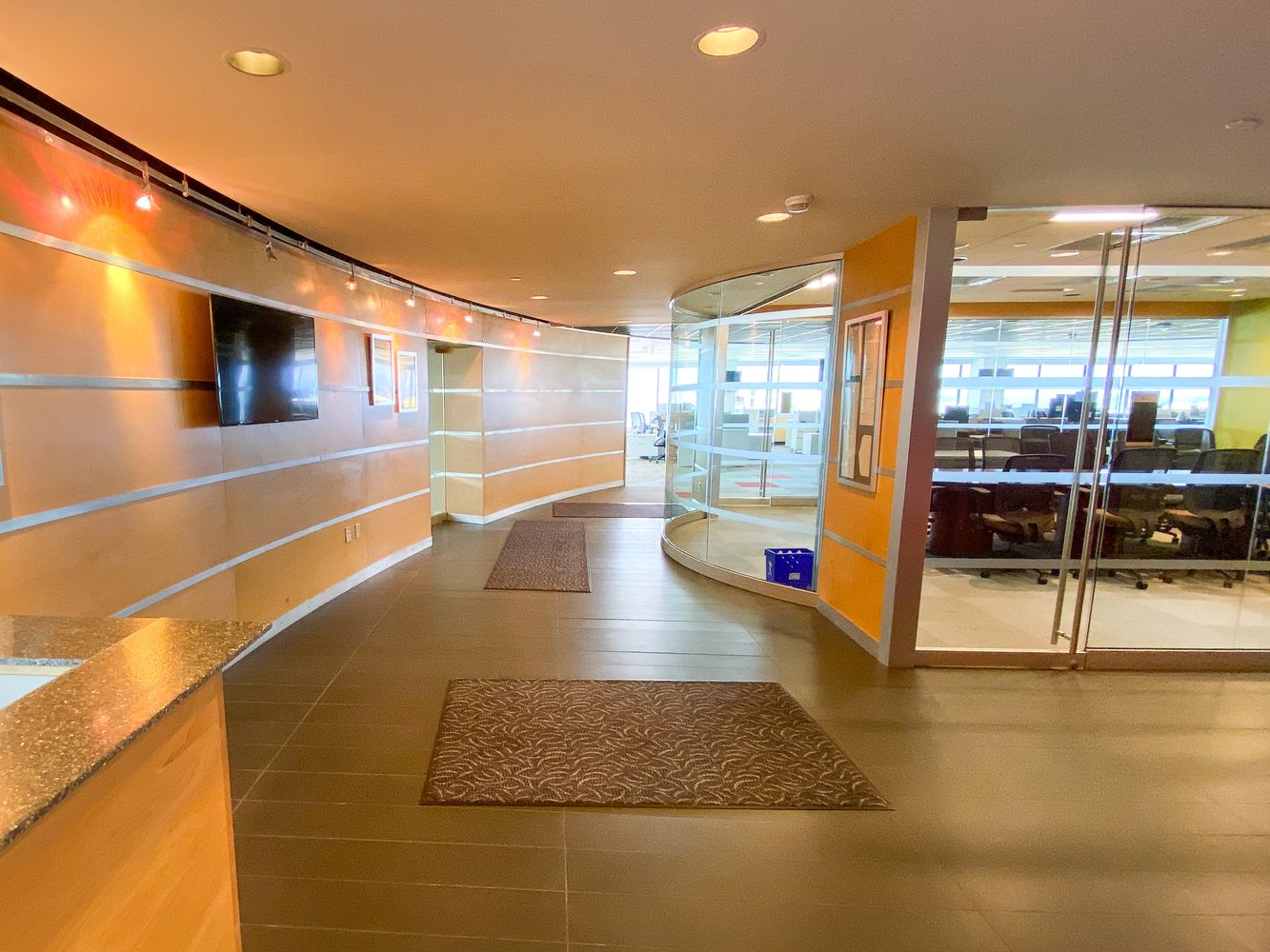 100 Bank St, Burlington